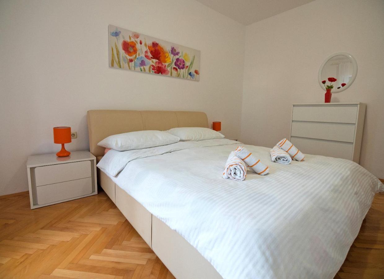 Apartments Bene Banjol Exterior foto